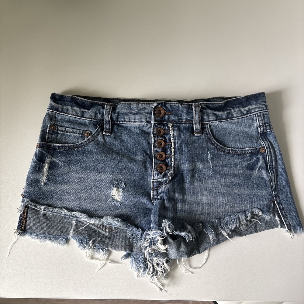 Free People Button‎ Fly Distressed Cutoff Womens Jean Shorts Size 24 Denim